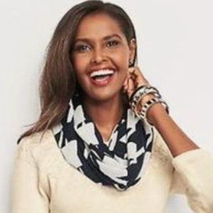 Talbots Bold Black & Off White Houndstooth Infinity Scarf